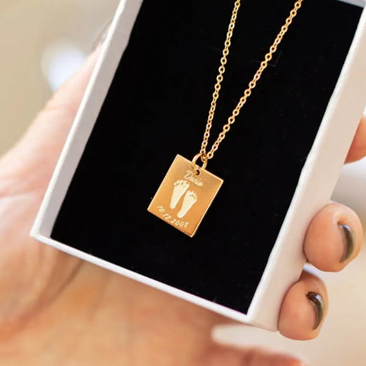 Gold pendant engraved with handwriting and drawing — Nova Pendant