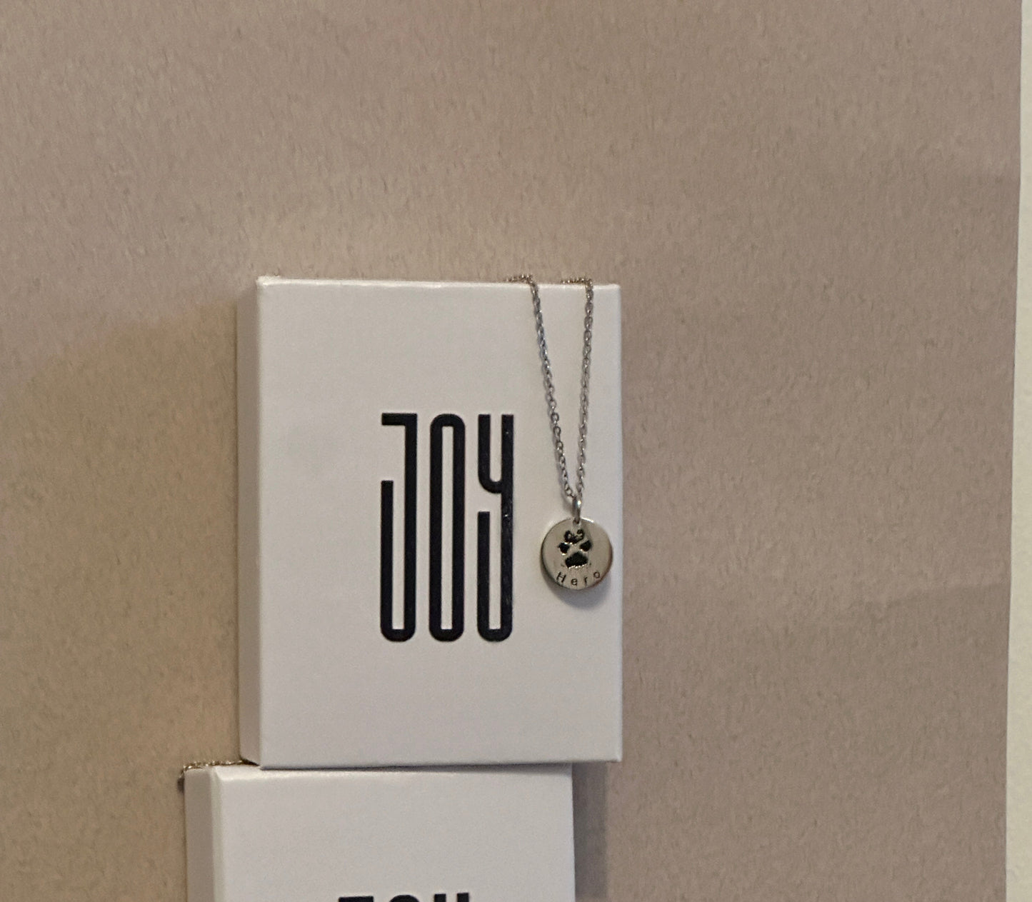 Aurelia Necklace – Paw Print