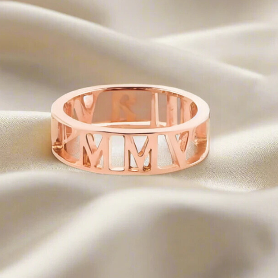 Custom engraved ring with Roman numerals – 6 mm or 8 mm band in rose gold