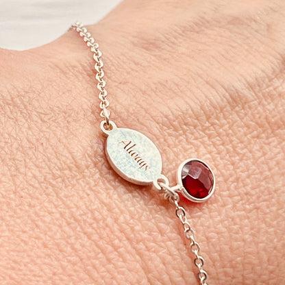 Elin Bracelet – Word Engraving