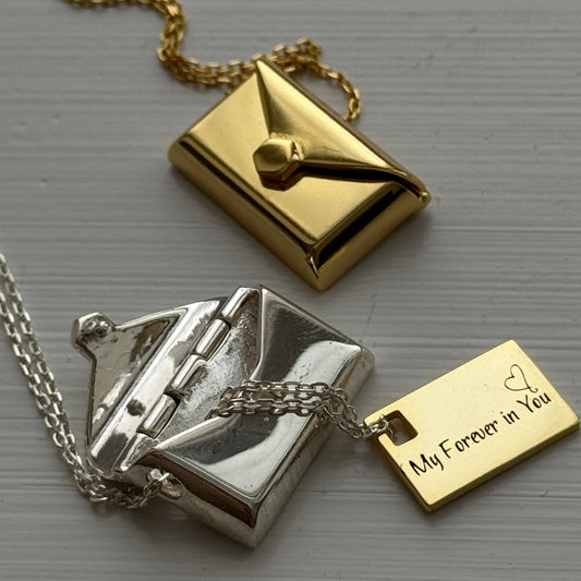 Lunelle Locket – Message & Symbol