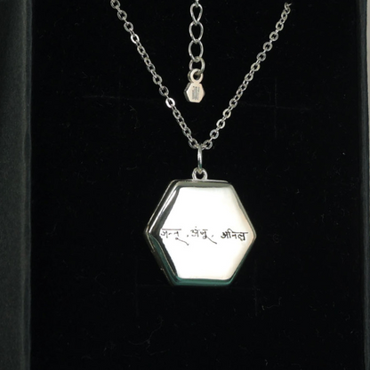 Maelle handwriting locket honeycomb silver necklace