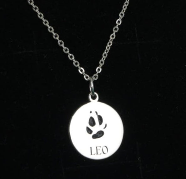 Leora Pendant necklace in sterling silver with engraved paw print and dog name
