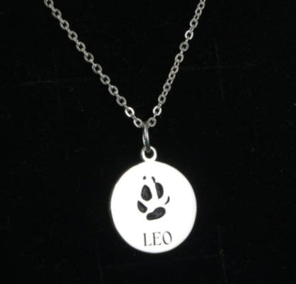 Leora Pendant necklace in sterling silver with engraved paw print and dog name